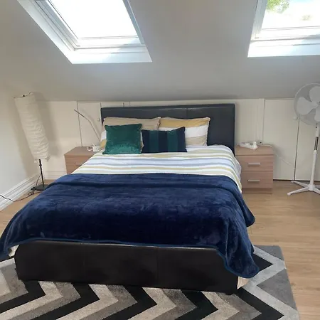 Beautiful Loft With En-Suit In A Family House,